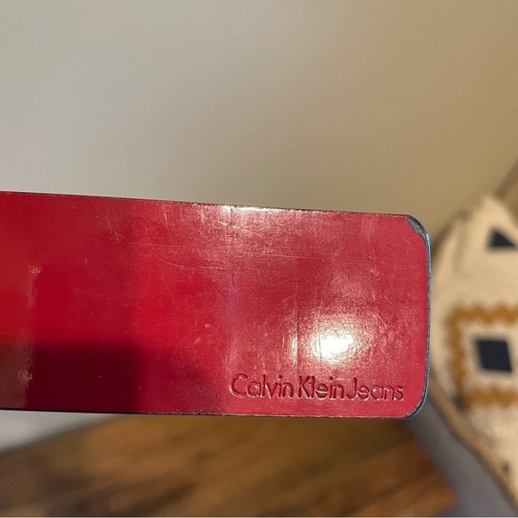 Calvin Klein Black or Red  Patent Leather Belt Reversible - Picture 4 of 10